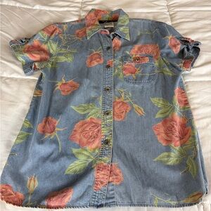SAG Harbor Sport Floral Denim Button-Up Shirt – Women’s Size Small
